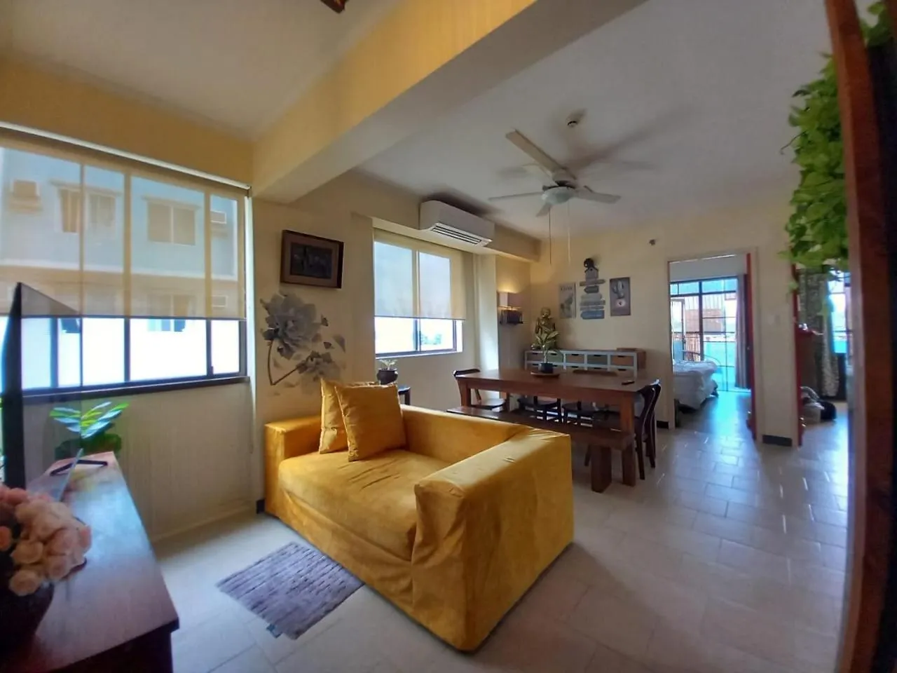 King Bed 2Br European Style City Center In Davao City Philippines 0*,